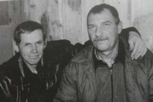 Іван Трухан (праворуч) з нашим другом дитинства Колькою - на жаль, уже покійним