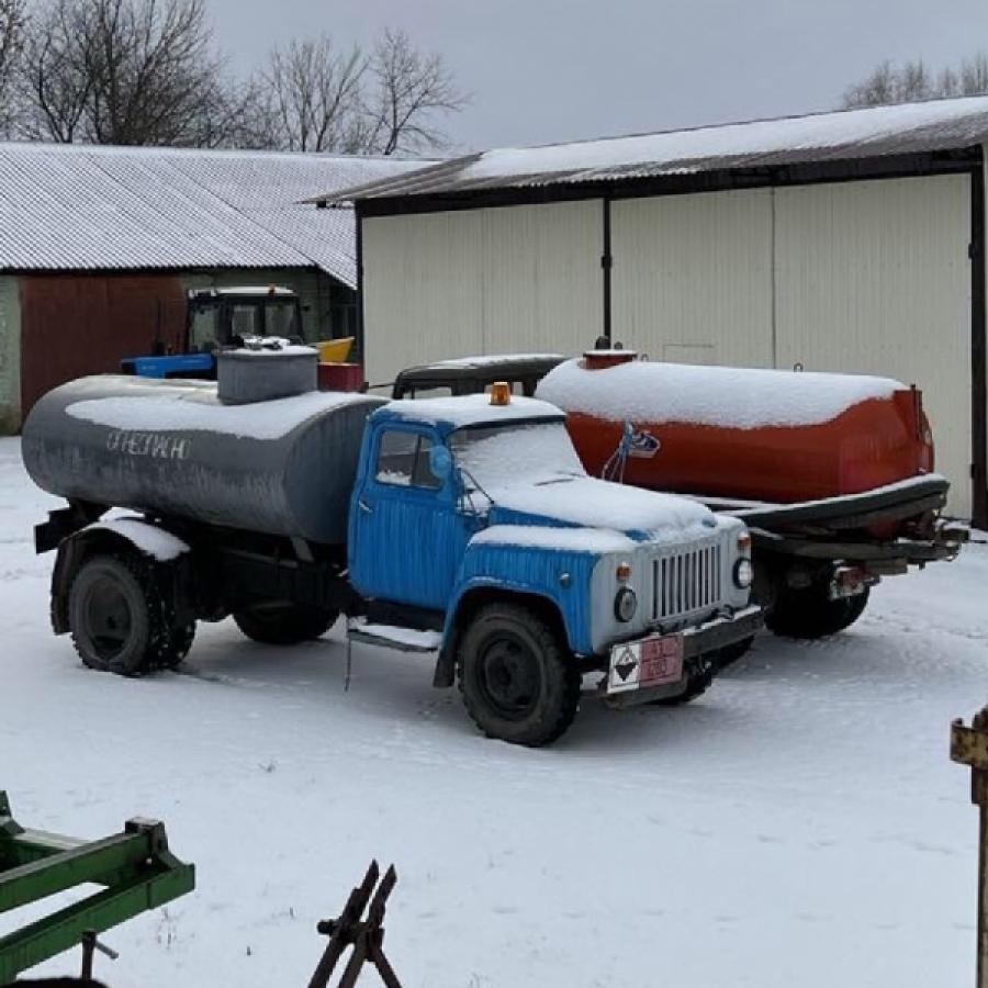 Благодійність від приходькових помічників настільки вонюча, що смердота від неї вже й до Ніжина дістала