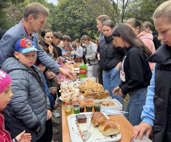 Стольненські школярі зібрали понад 20 тисяч на ЗСУ