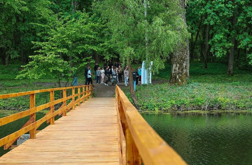 міст