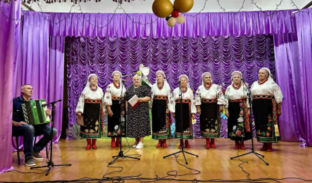 колектив фольклорний