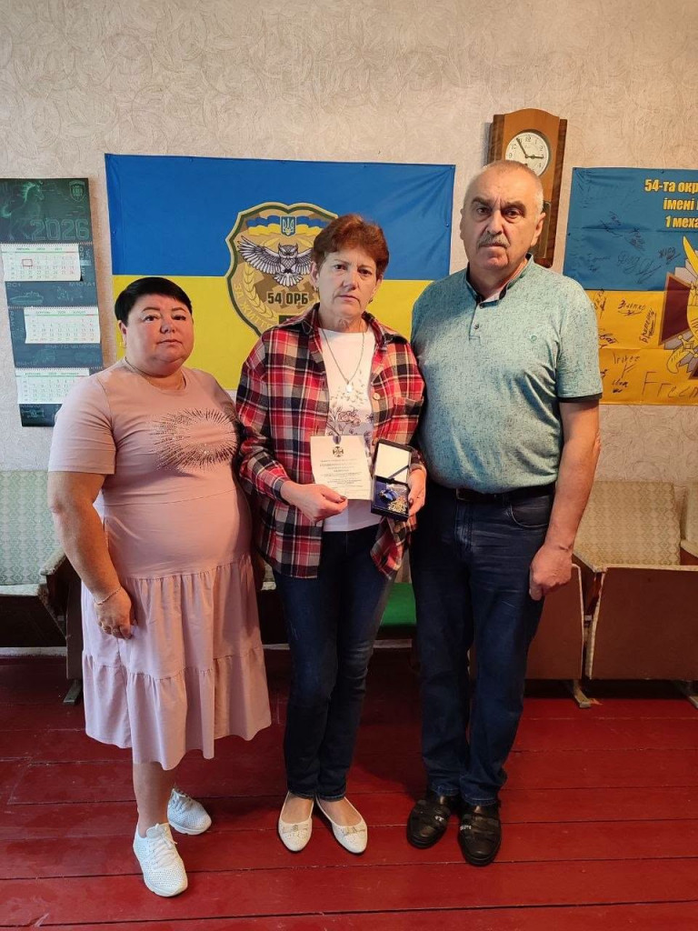 дружина героя із знаком