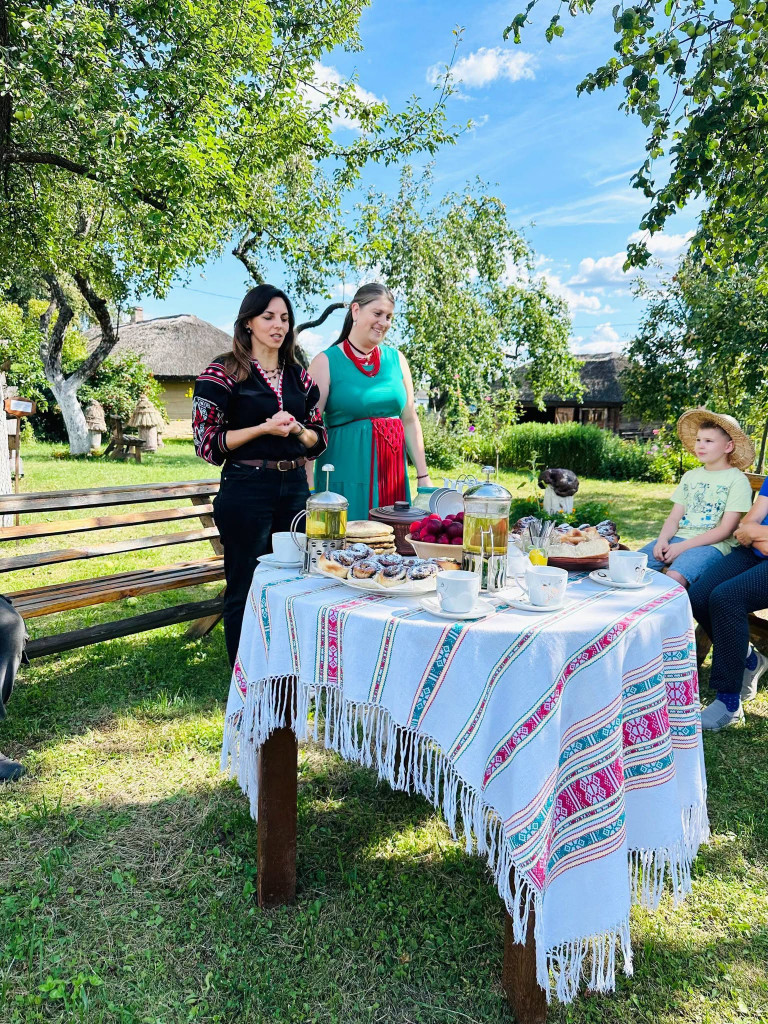 маковій