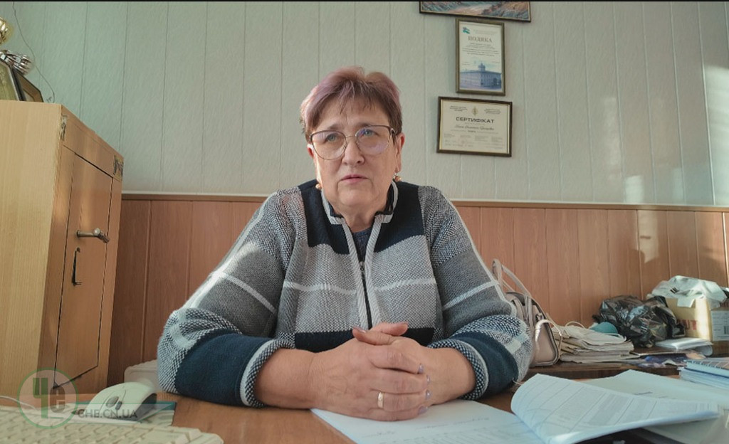 Головний бухгалтер господарства Валентина Книга