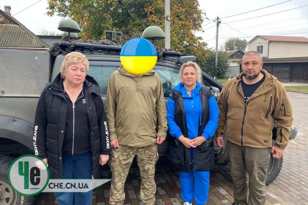 Олена Дмитренко з військовими