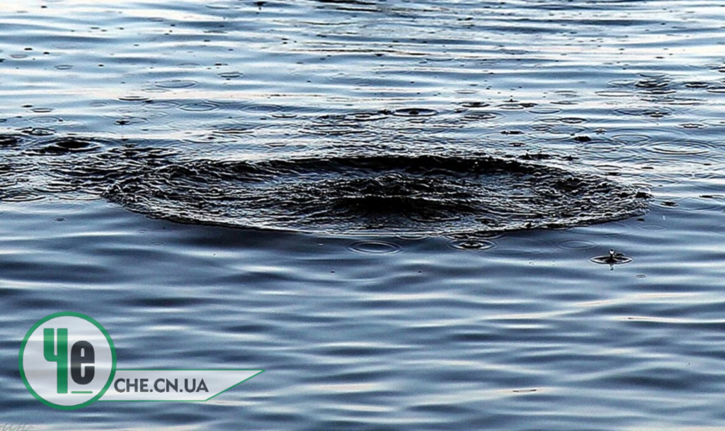 кола на воді